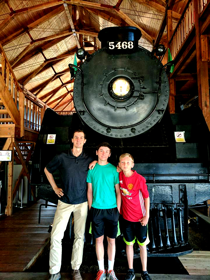 Revelstoke museum locomotive visit