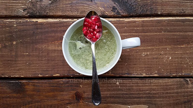 Green tea in lemon juice with pomegranate makes for an ideal coffee alternative.