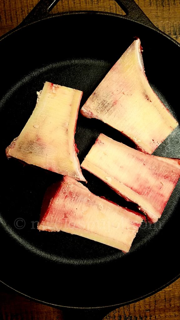 Raw cow bone marrow for baking