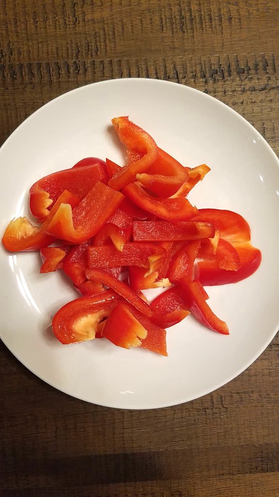 Sliced red pepper