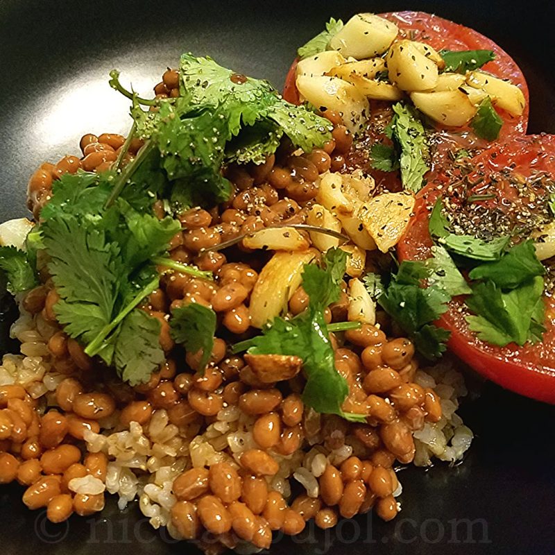 Provence-style natto with seared tomatoes and garlic