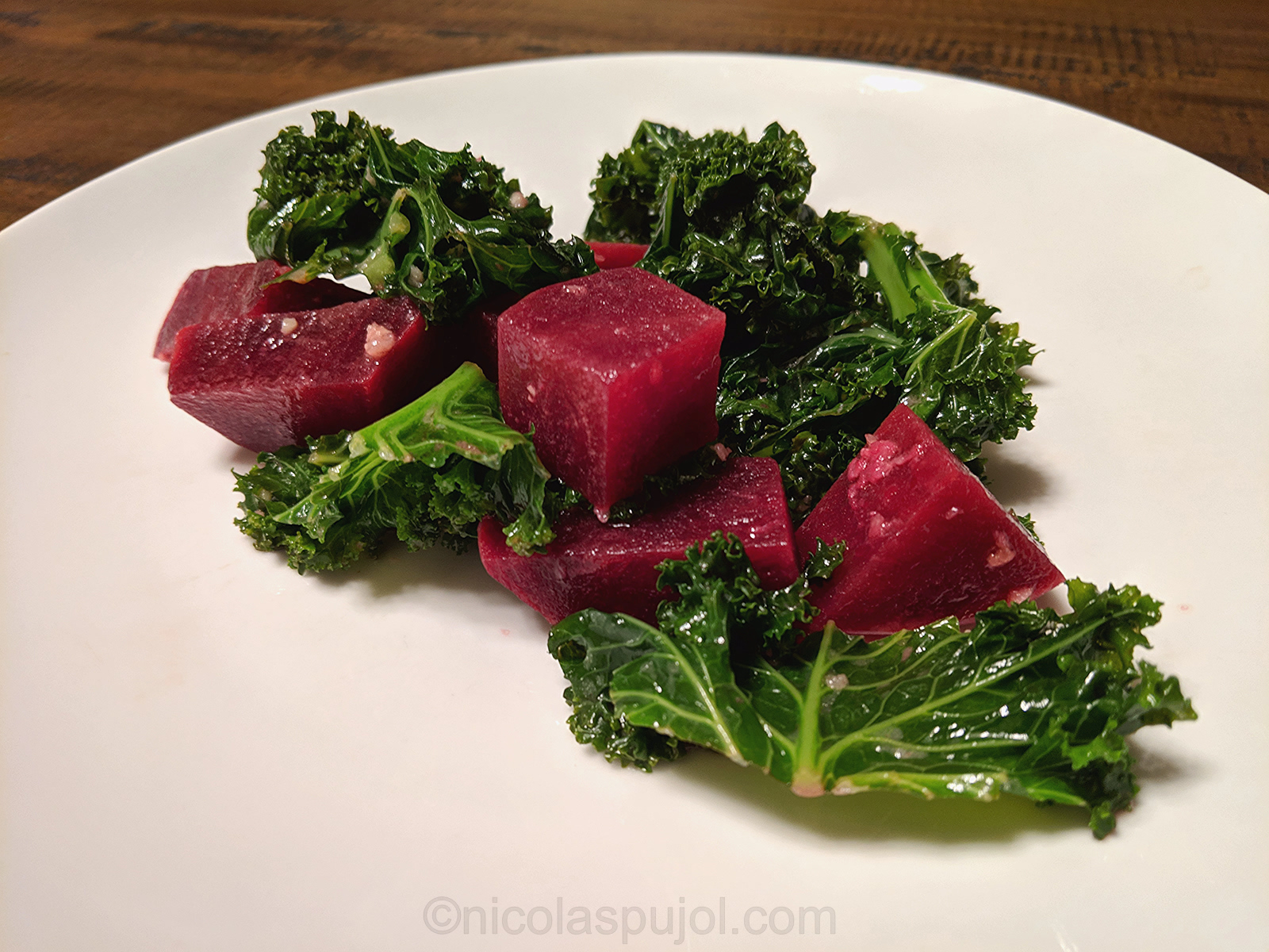 Beet kale paleo vegan salad