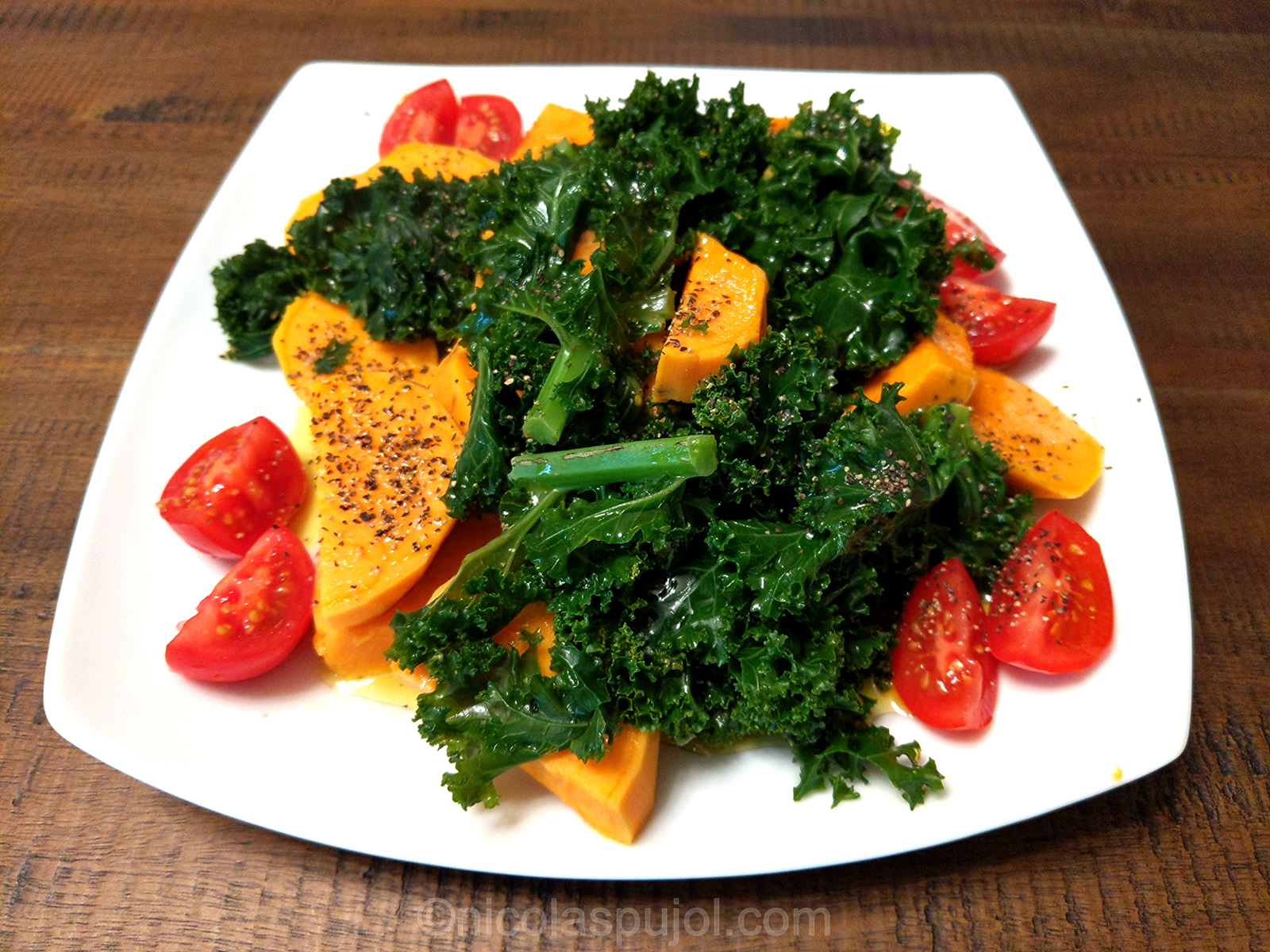 Vegan, paleo and gluten free kale sweet potato salad