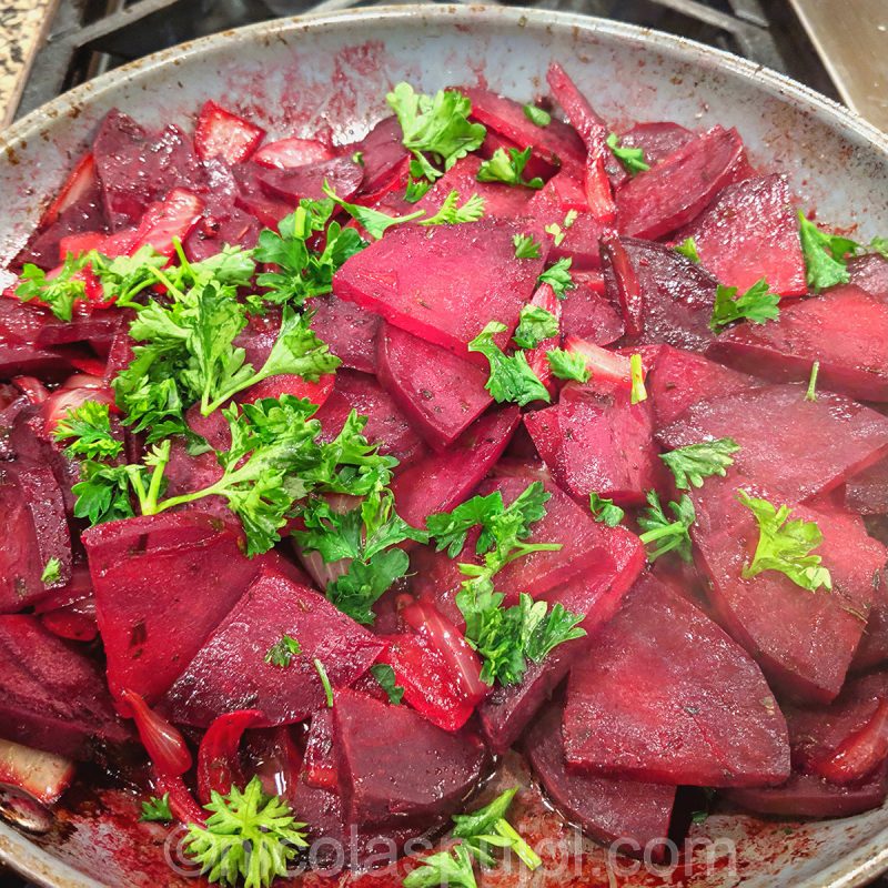 beets fricassee with parsley