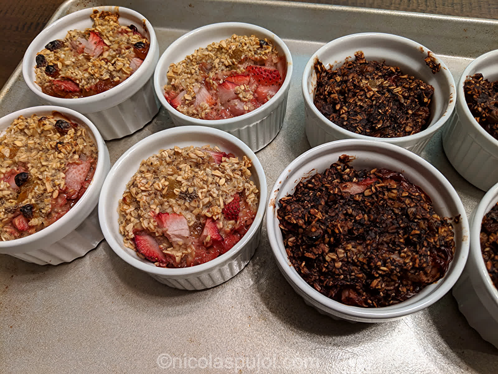 Strawberry raisin baked oatmeal cakes with chia seeds Oatmeal