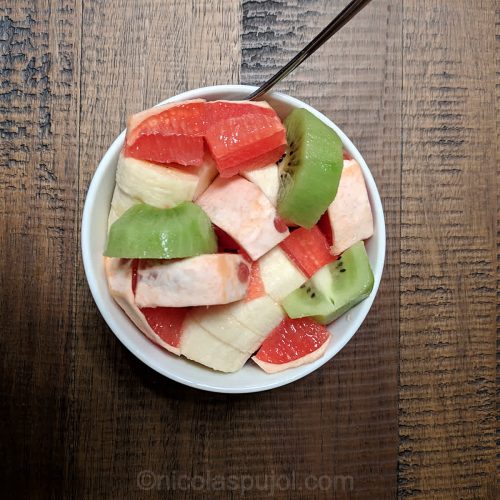 Grapefruit (with skin) kiwi and banana fruit salad recipe
