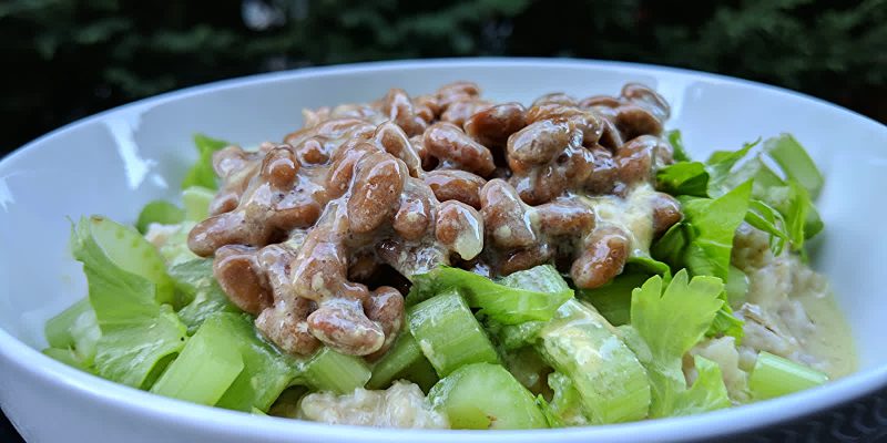 Oatmeal natto and celery salad in lime mustard dressing
