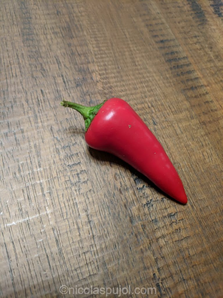Red hot pepper for natto salad
