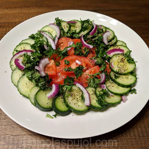 Spicy cucumber parsley onion