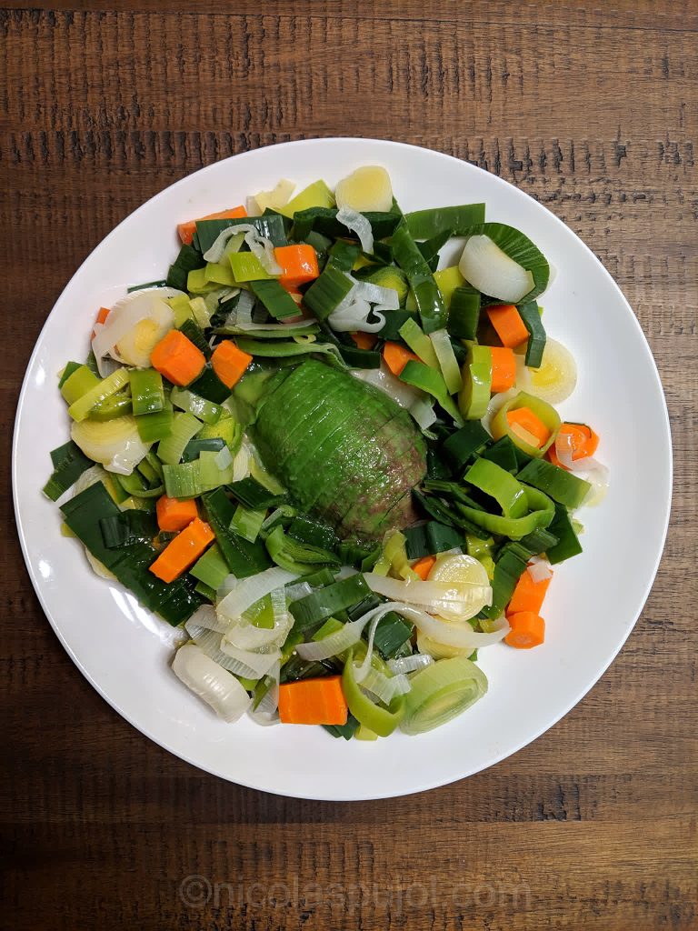 Steamed leek and carrot salad with avocado