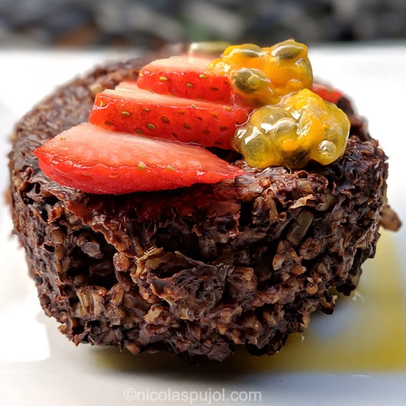 Whole food, plant-based, no oil chocolate oatmeal cake (WFPBNO)