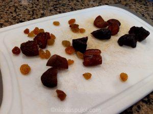Cut the large dry fruits in two