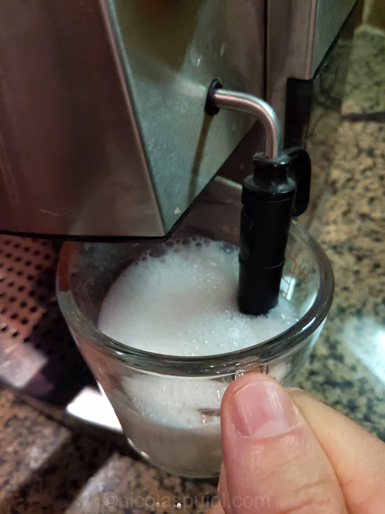 How to froth almond milk