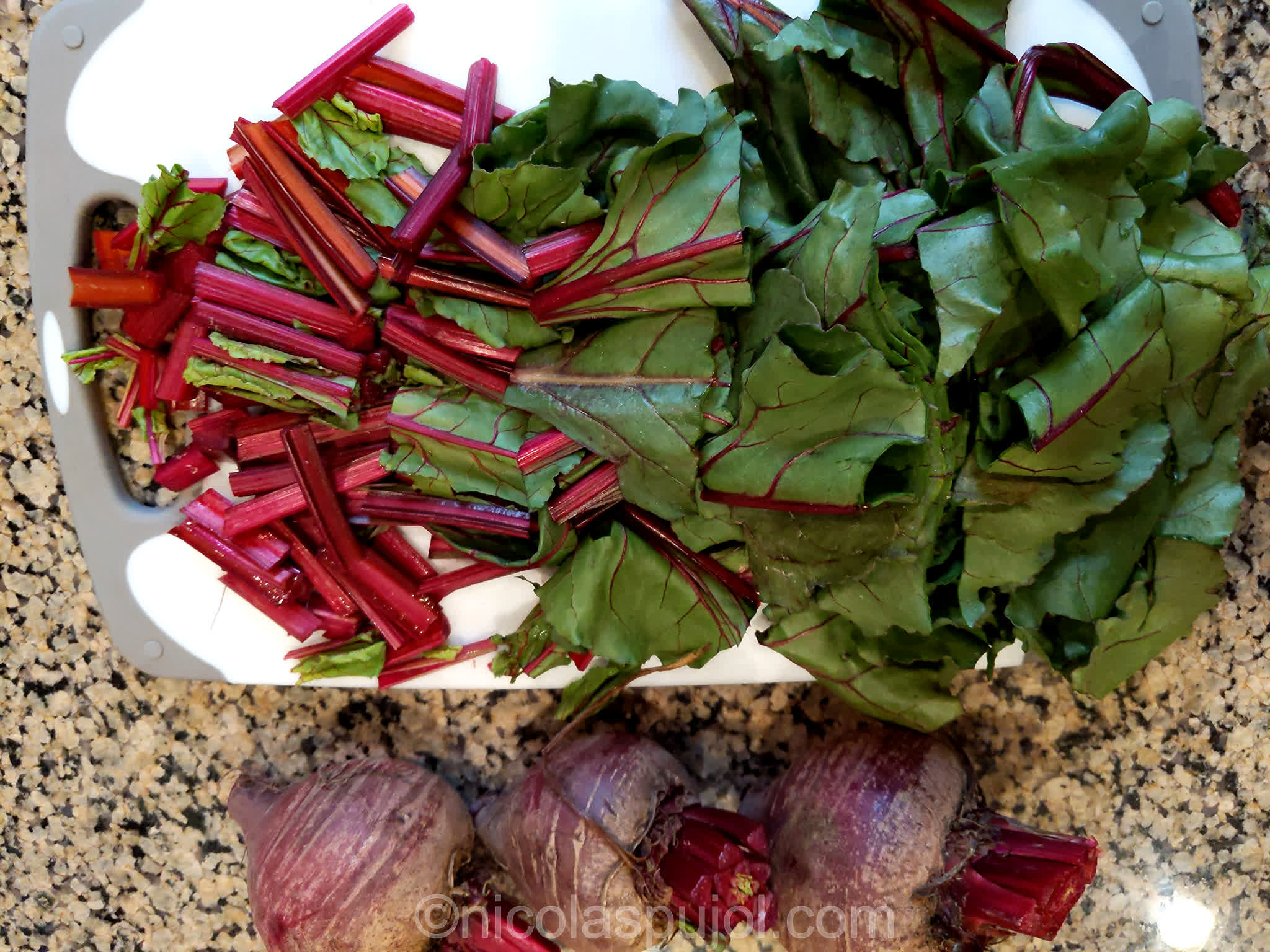 Rice with mushrooms, beet greens and lemon sauce Rice