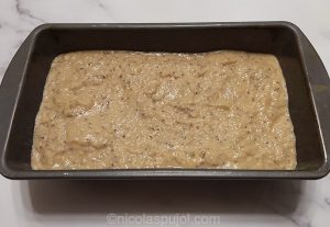Simple vegan and gluten-free banana cake dough