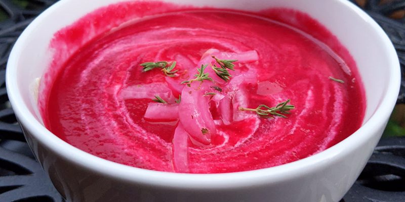 Red beet soup