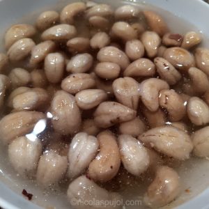 Soaked cashews in water