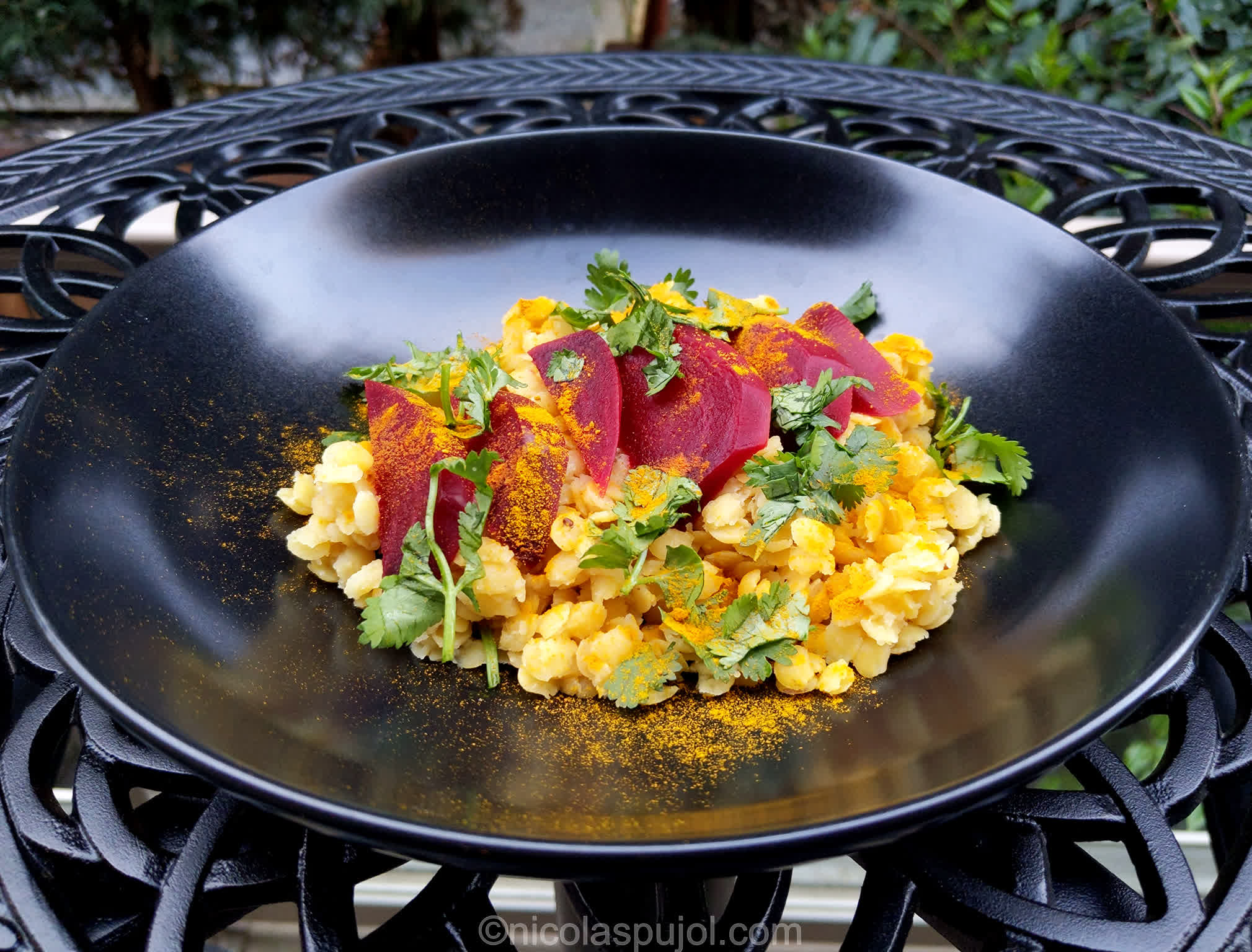 Split pigeon peas and red beets salad (oilfree) Salads